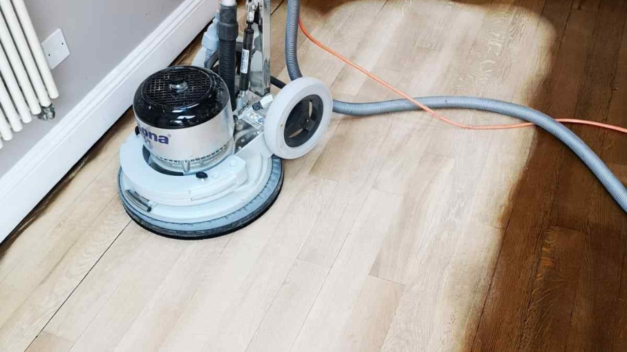 Can Engineered Wood Flooring Be Refinished | Sanding Engineered Wood Flooring